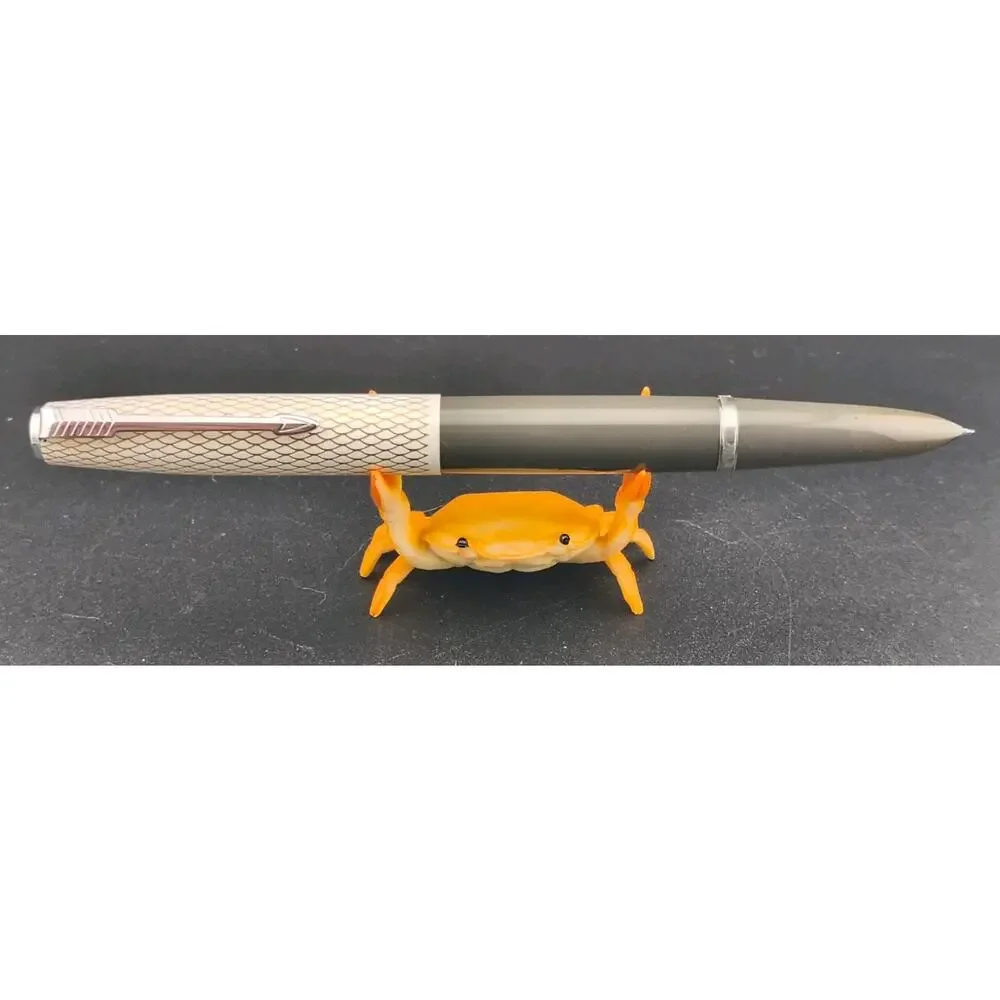 Vintage Parker 41 Debutante Fountain Pen - Grey Fishscale Cap - Boxed Tested